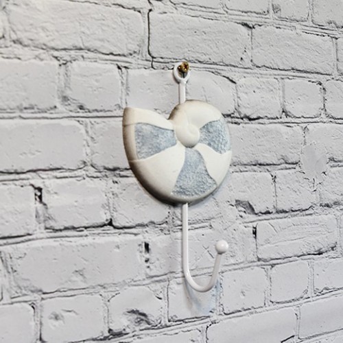Marin hängande dekoration, porslin marint - blogg inredning